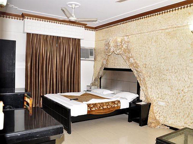 Hotel Maurya Heritage New Delhi Exteriör bild