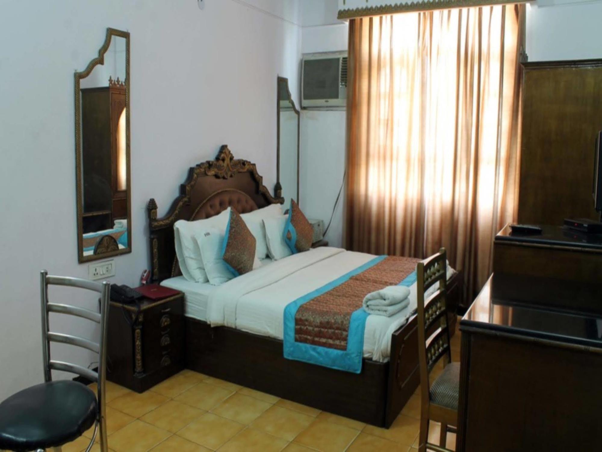 Hotel Maurya Heritage New Delhi Exteriör bild